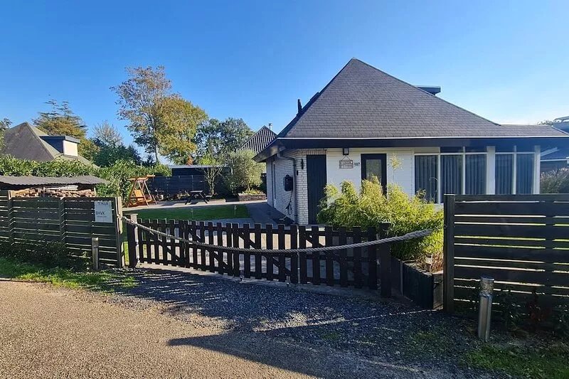 De Toekomst 107 Comfortable family home near the North Sea