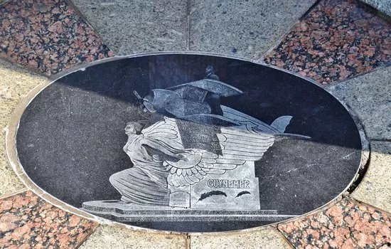 Monument a Georges Guynemer