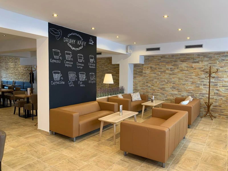 Cafe Cassis