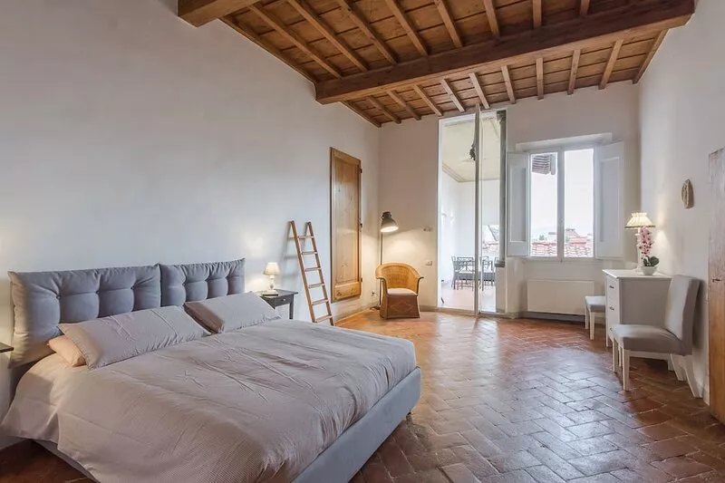 Welcome to G-HOUSE in FLORENCE