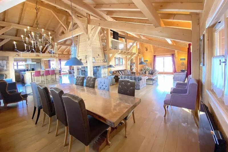 Exceptional chalet - superb Mont-Blanc view - Dominant location not overlooked