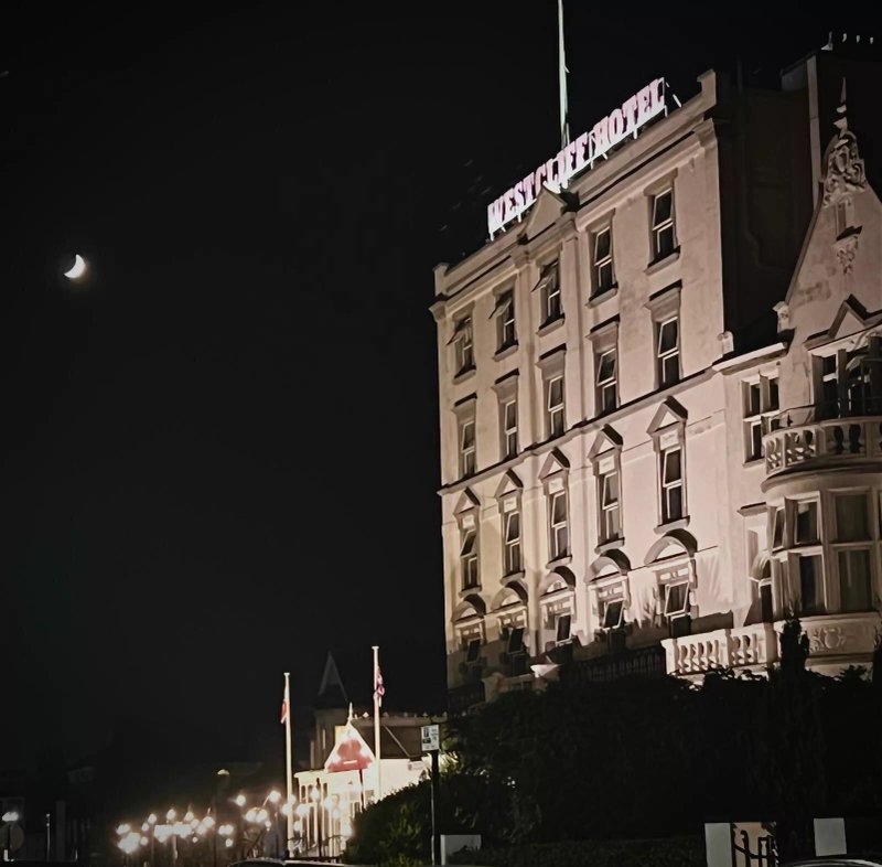 Clifftop Bistro - Westcliff Hotel