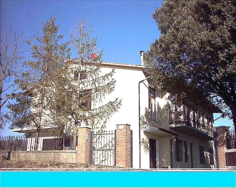 Montecapino: apartment/ flat - 3 rooms - 2/6personsHouse with gardenHouse