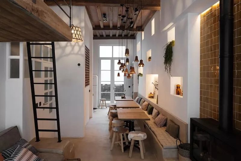 Boutique House in the historic city of Antwerp. All trendy hotspots at your feet