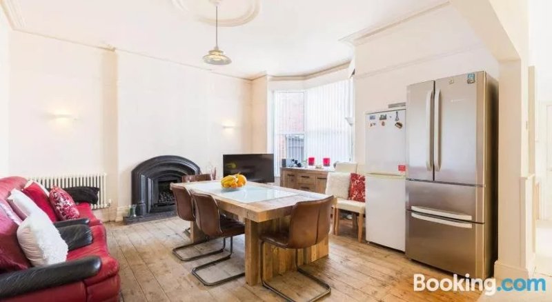 Beautiful Edwardian Room