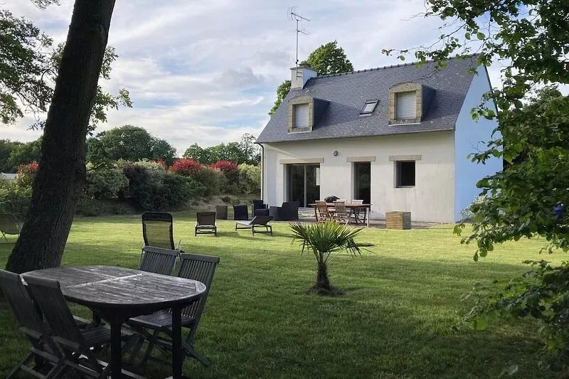 Comfortable 4-6P house with trees, near the beach in Sainte Marine - WIFI