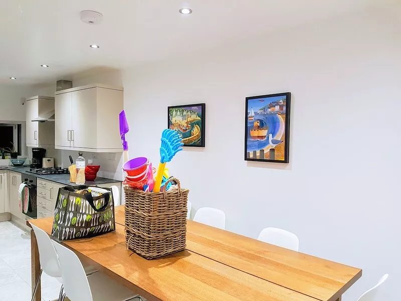 Immaculate, Stylish, Falmouth Town House - less than 10 minutes walk to centre