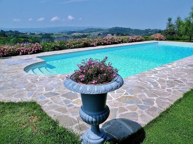 Villa Gilia D: A characteristic and welcoming apartment that is part of a villa