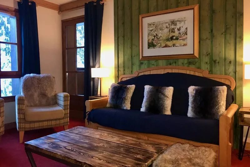 Perfect family apartment in Arc 1950- mountain view, ski in/ski out.