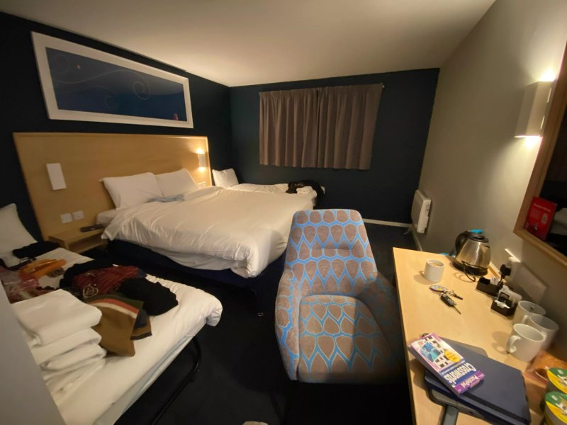 Travelodge Cardiff M4