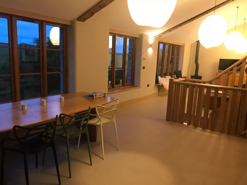 Luxury Barn for Two - the Nest With Private Hot Tub & Garden Near The Sea