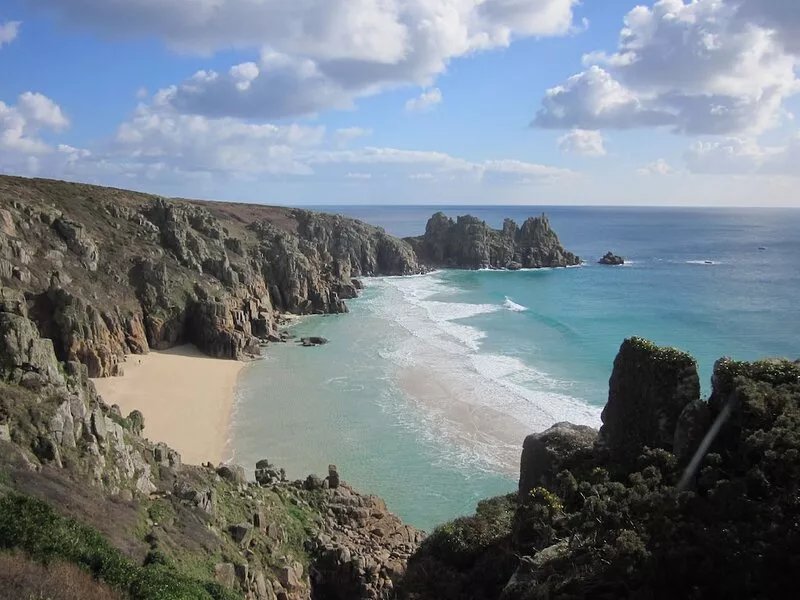 Coachmans Cottage - Charming historic cottage with breathtaking coastal views
