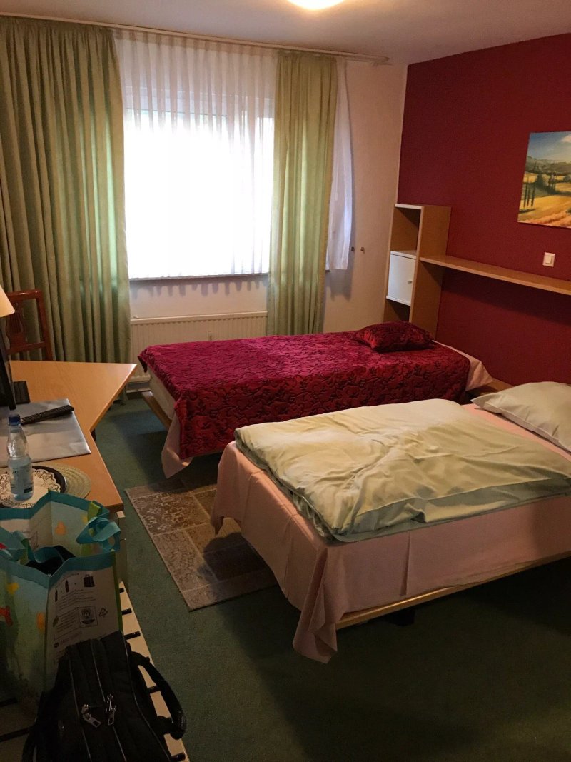 G & L Hotel