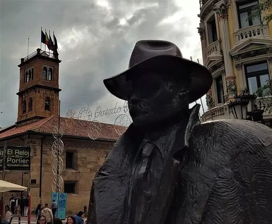 Escultura El Regreso de Williams B. Arrensberg