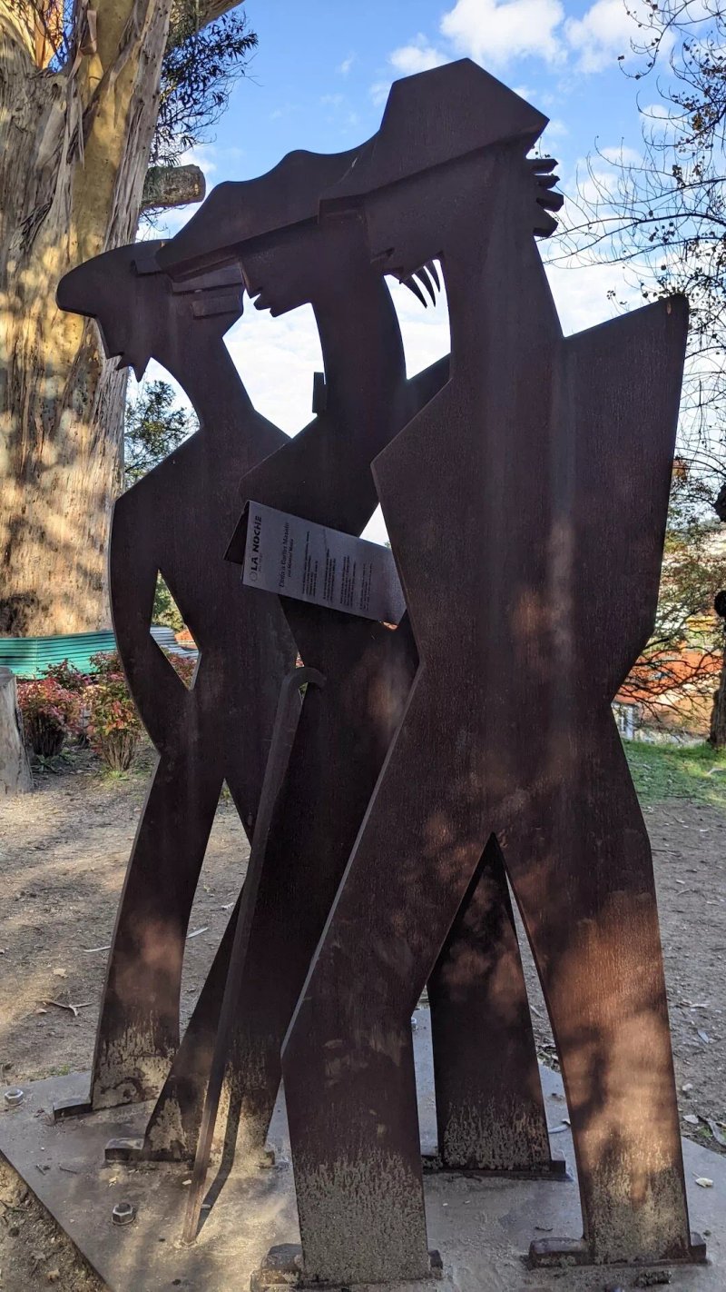 Monumento Homenaxe A Carlos Maside