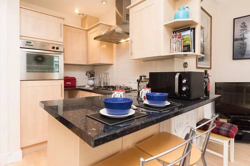 Luxury Thistle New Town 1 Bed Apt 300m to Princes St Superb City Centre Location