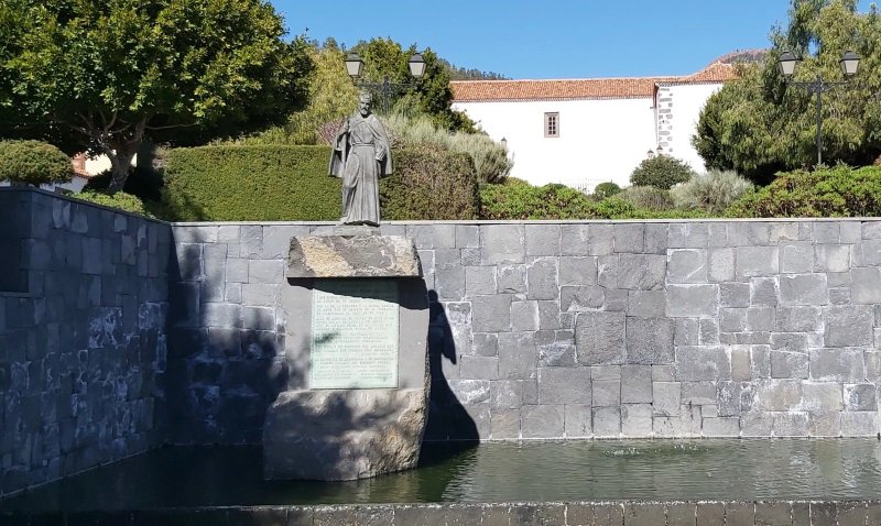 Statue To Brother Pedro Betancur