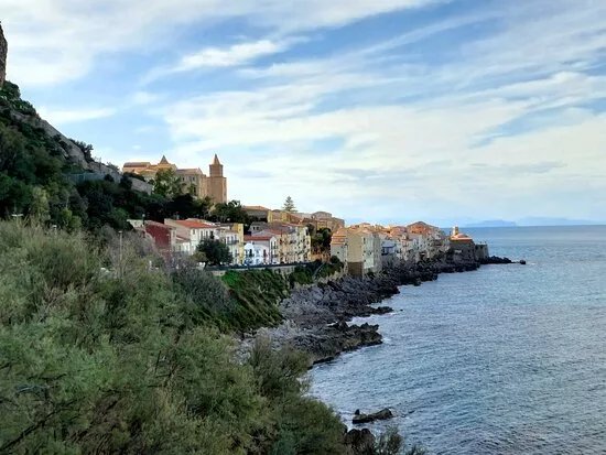 Via Giudecca - Cefalu's Nice Promenade