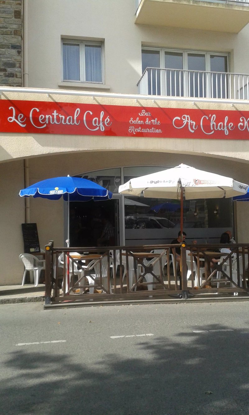 Le Central Cafe / Ar C'hafe Kreiz