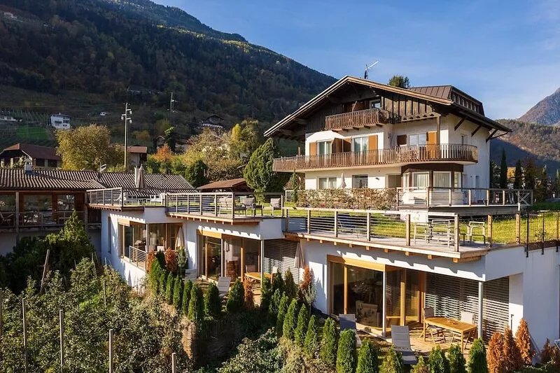 New, modern chalet 55 sqm with panoramic views and pool near Merano