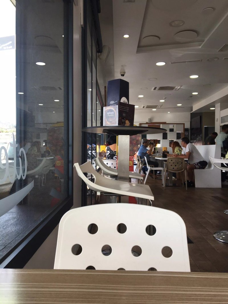 Atelier Bar & Cafe