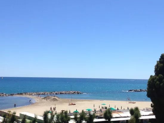 Vittoria Beach Arma di Taggia