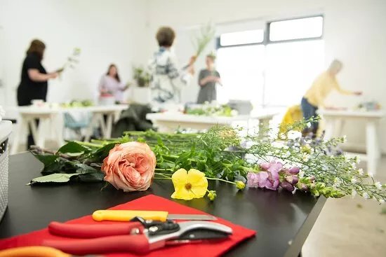 The Ollie & Ivy Flower School