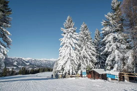 Ski school and ski rental Novinar Cerkno