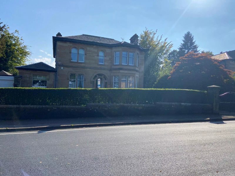 Broadstone House (Near Glasgow Airport)