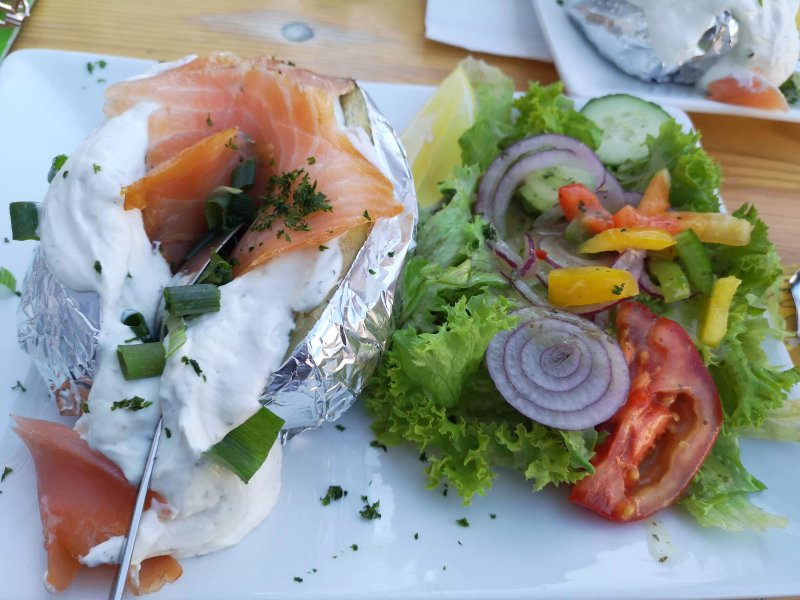 M-ONE Cafe-Bar-Restaurant