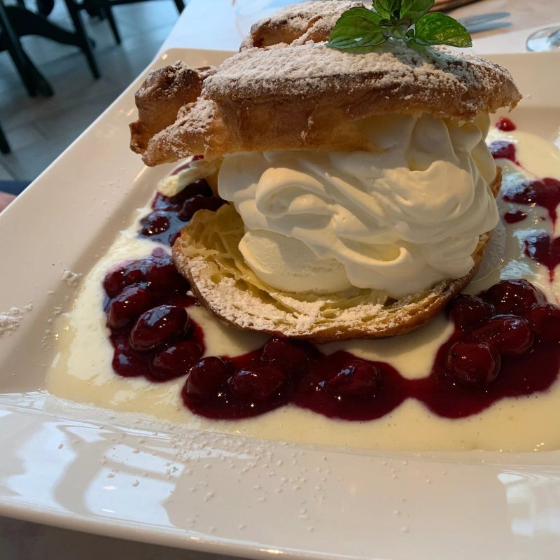 Burg Cafe