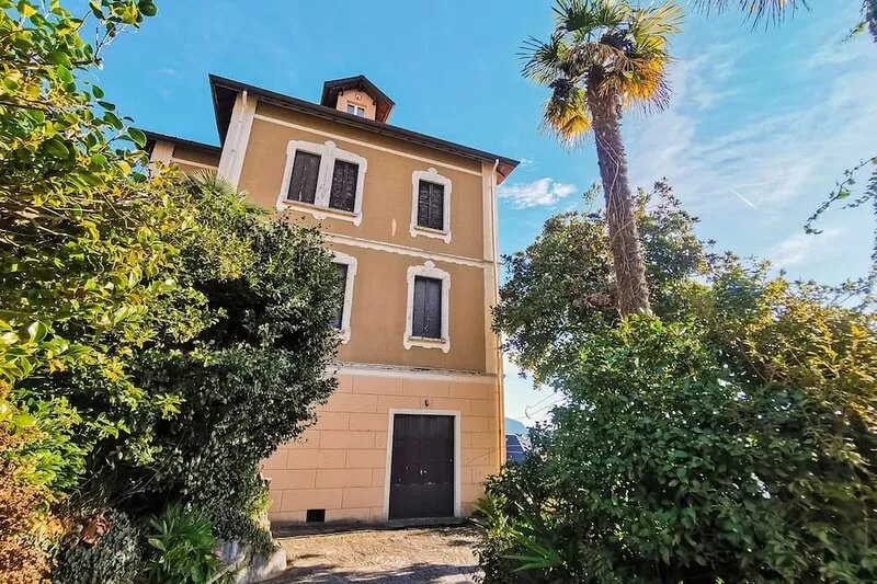 Cozy villa with breathtaking views of Lake Maggiore