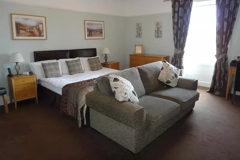 Double Ensuite at Inchture Hotel