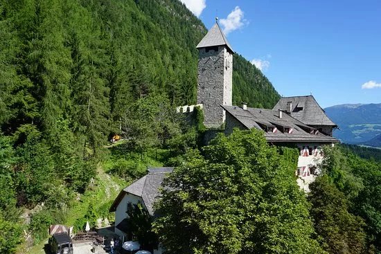 Schloss Neuhaus Gais