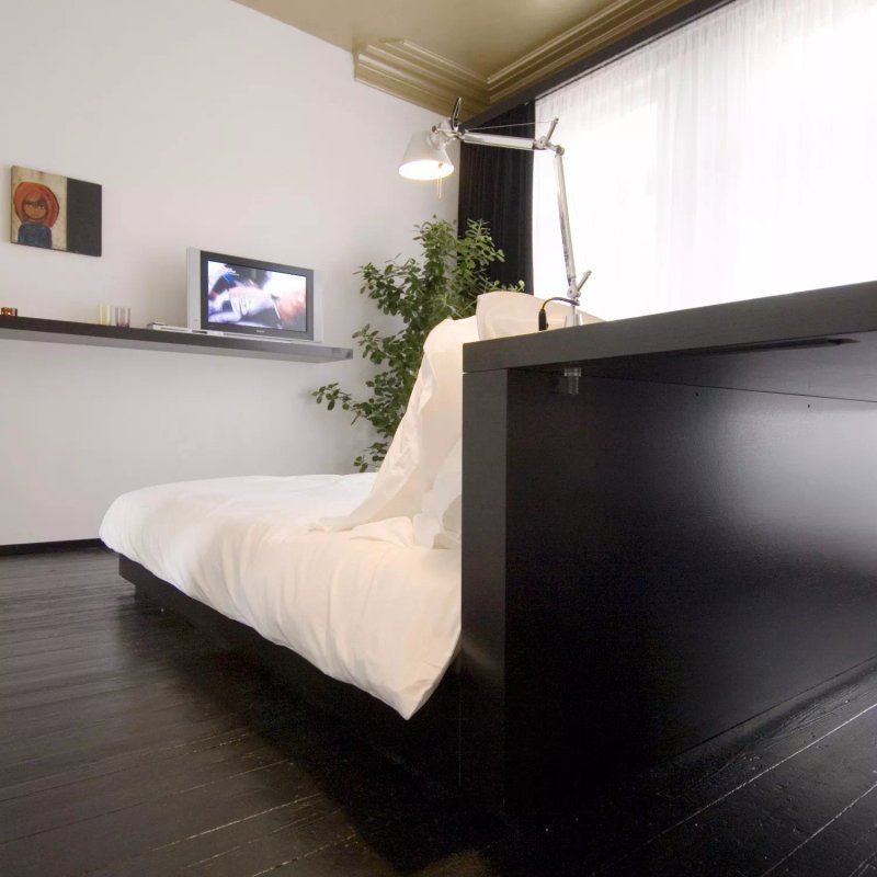 Room in the City
