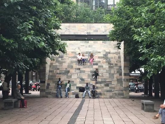 Monumento a Sandro Pertini