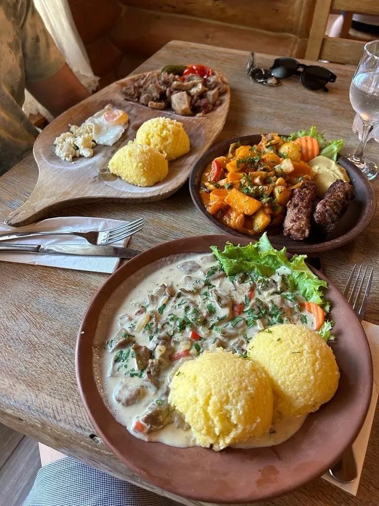 Restaurant Traditional Popasul Vladichii