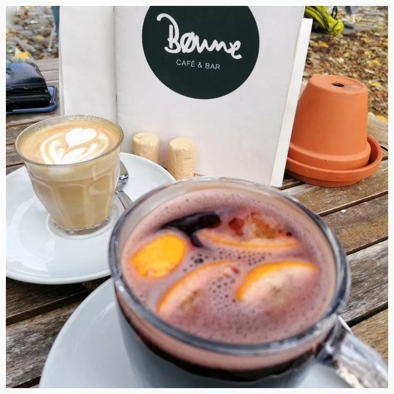 Bonne Cafe & Bar