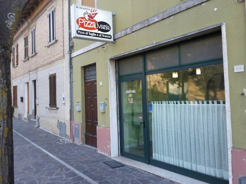 Pizzamania di Biagetti Roberto in Orciano di Pesaro