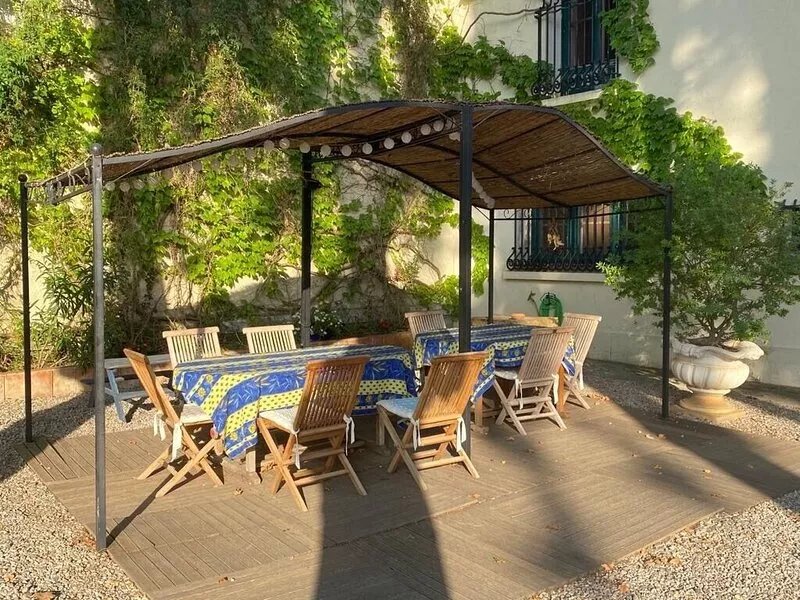 Beautiful villa with pool and garden
