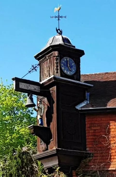 Abinger Hammer Village Shop & Tea Rooms