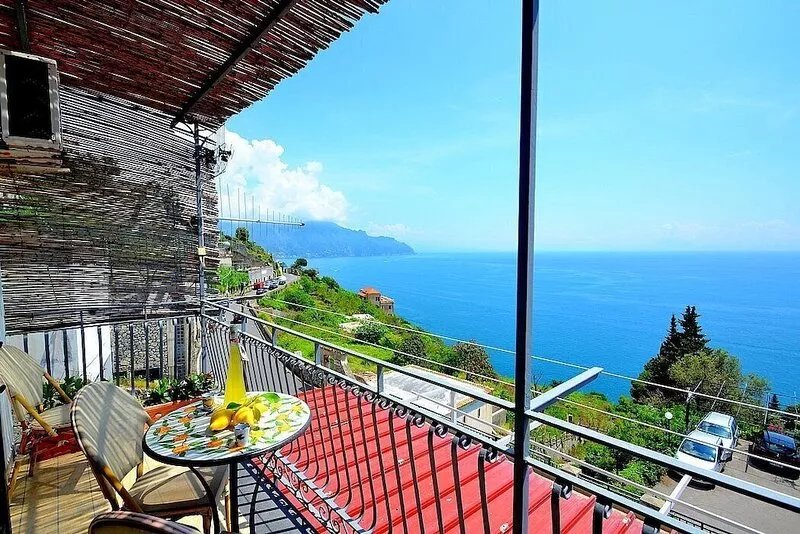 Casa Lunarella: A characteristic and welcoming apartment which faces the sun