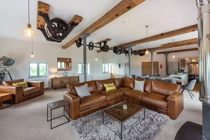 Cubitts - Four Bedroom House, Sleeps 9