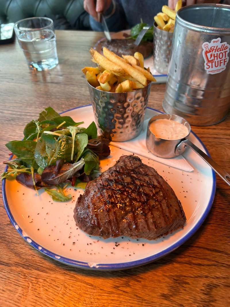 The 411 London
