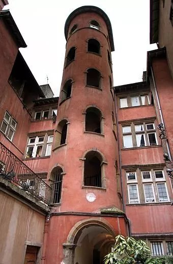 Maison Du Crible / Pink Tower Of Lyon