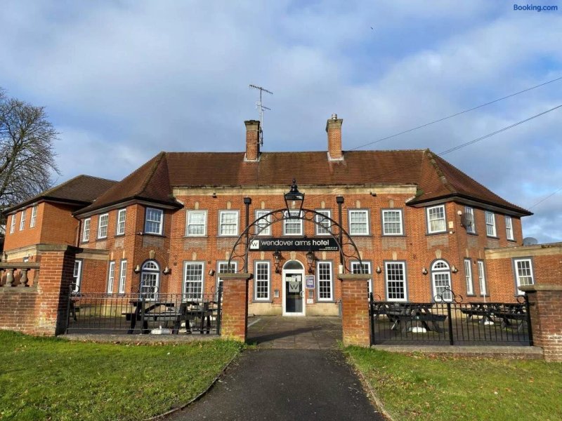 Wendover Arms Hotel
