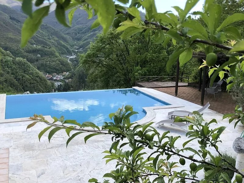 Your picture perfect Tuscan holiday with a Private Infinity Pool