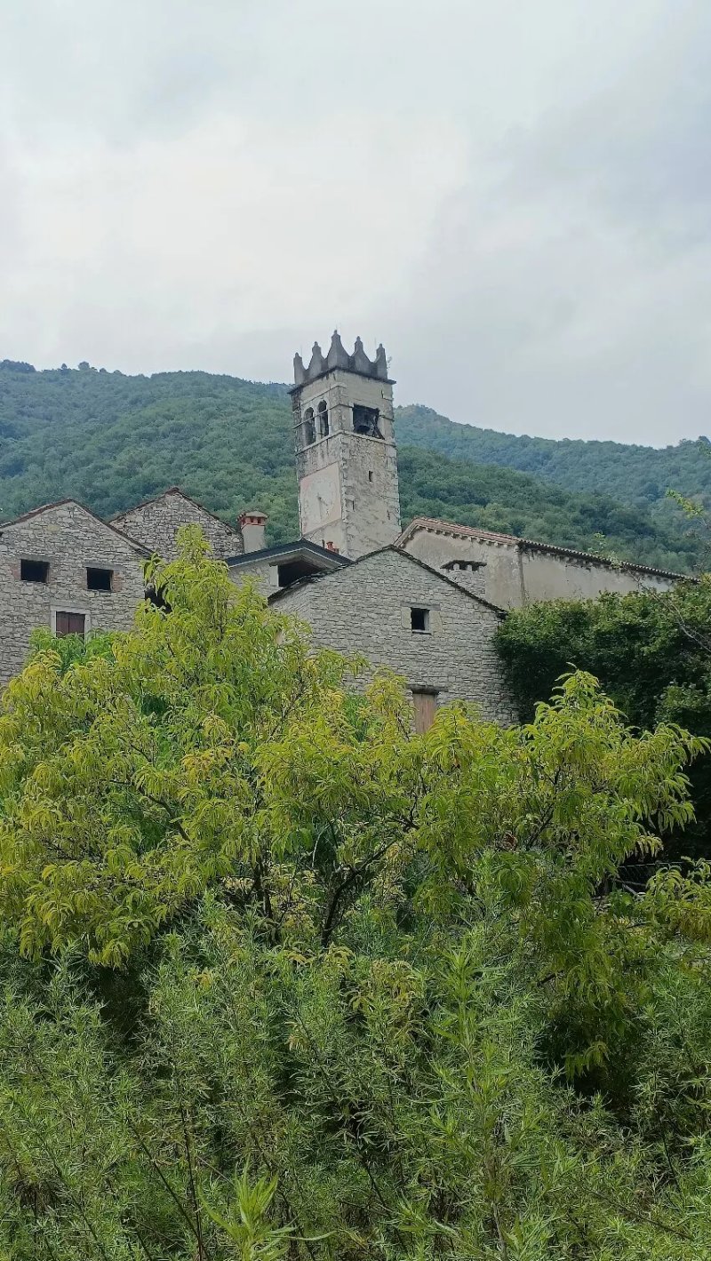 Giro Laghi Di Revine e Via Dei Murales