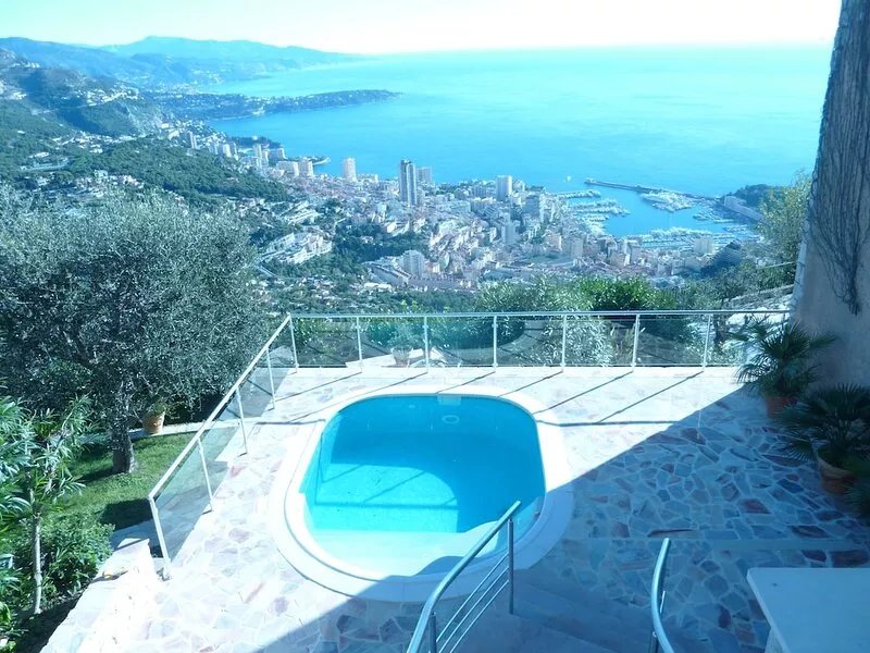 VILLA WITH PANORAMIC VIEW OF MONACO AND ITALY FOR 4 PEOPLE