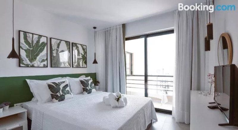 Sunshine Suites